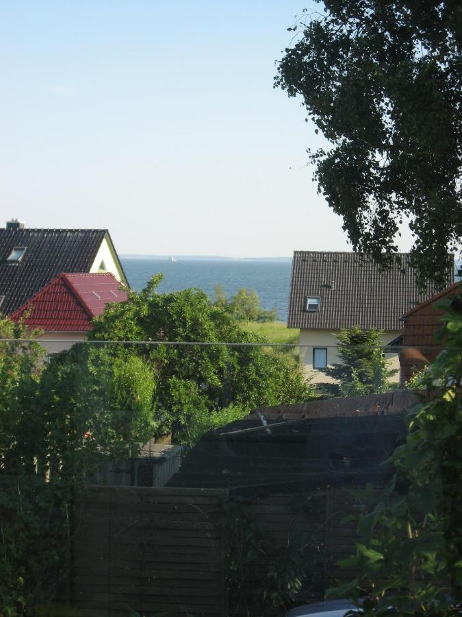 Uns Gartenhus Mit Blick Auf Das Meer Thiessow Exterior photo